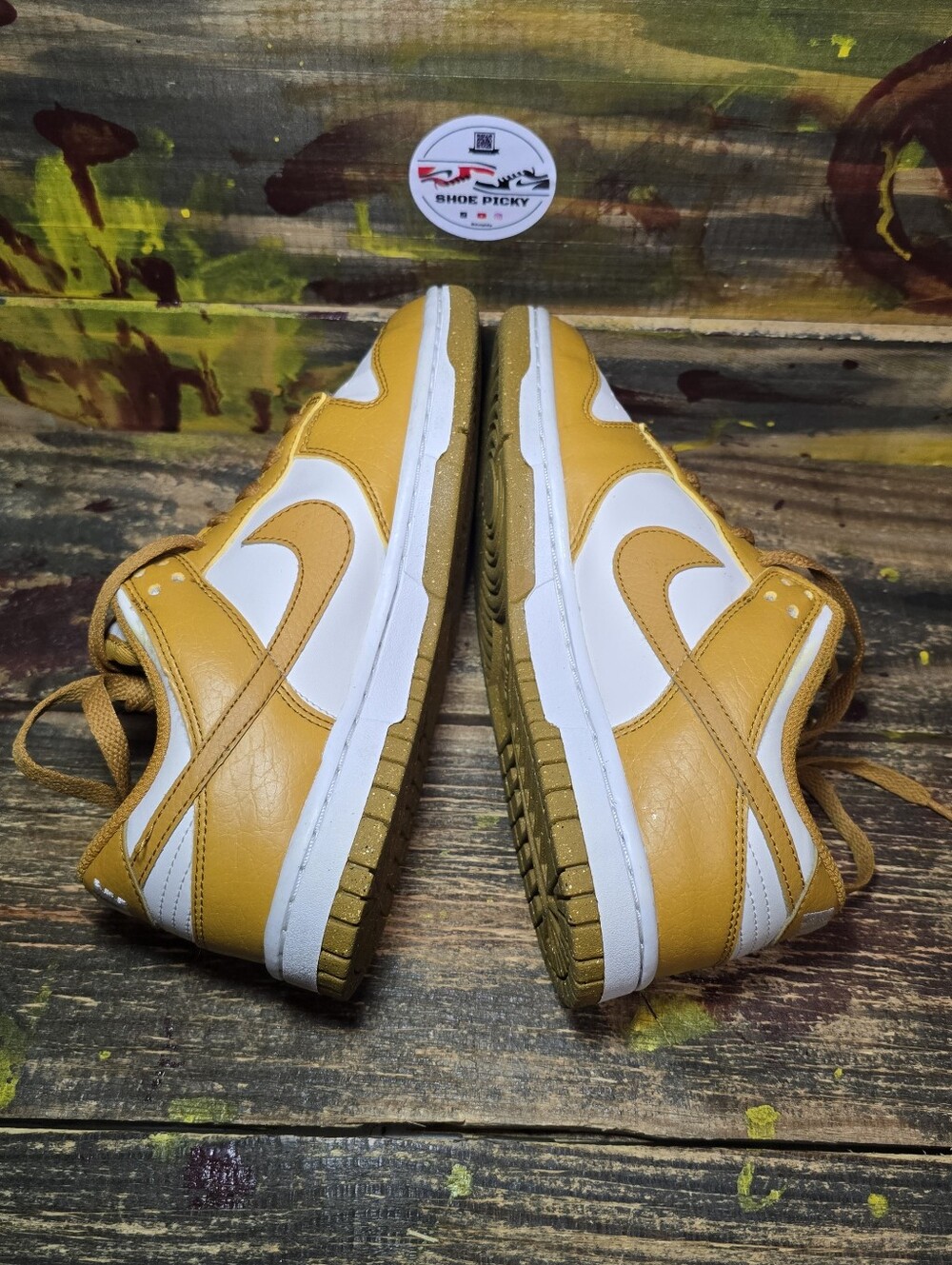 Women’s Nike Dunk Low Next Nature Gold Phantom size 6 used DN1431-001 - Picture 5 of 8